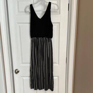 Black and Silver Pleated Midi Sundress